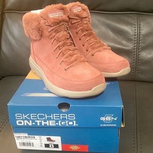 Sketchers Wide Fit Ankle Boot